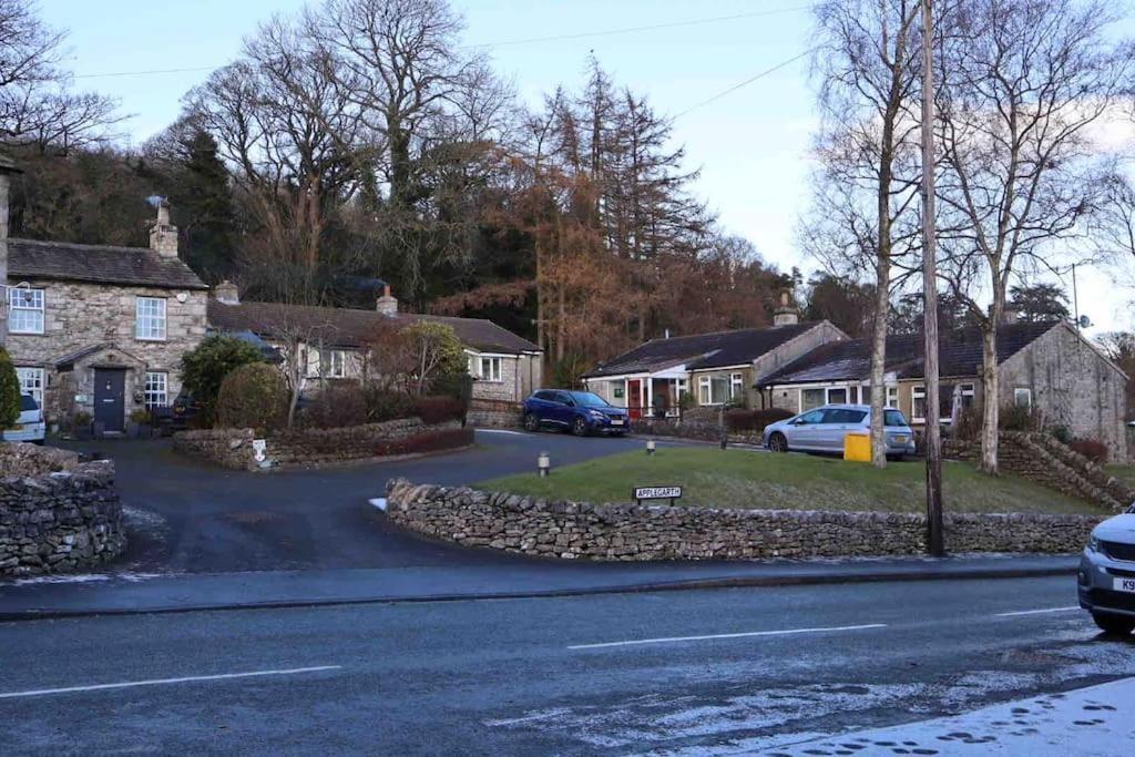 Charming Dog-Friendly Yorkshire Dales Cottage, Austwick Exterior photo