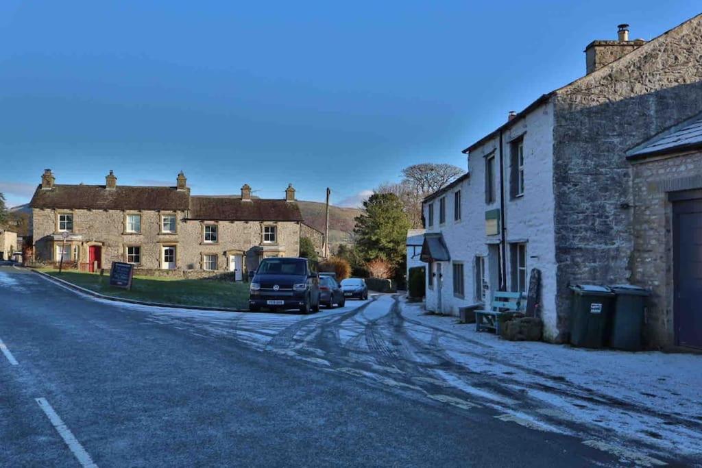 Charming Dog-Friendly Yorkshire Dales Cottage, Austwick Exterior photo